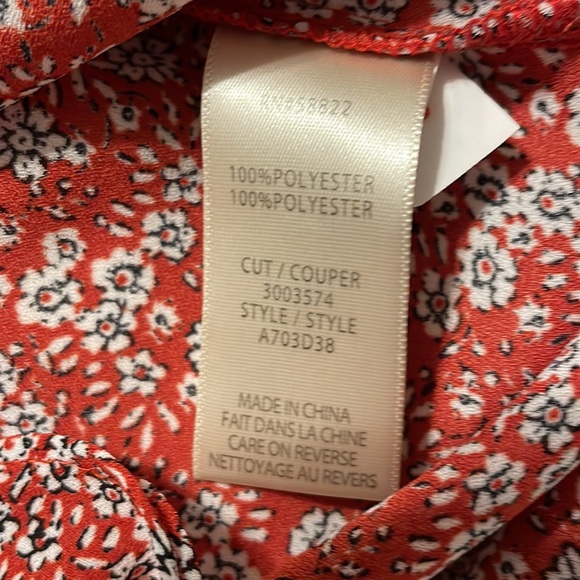 Max Studio - Red, White, & Black Floral Design Blouse - 1/2 Sleeve - Small - Picture 7 of 8